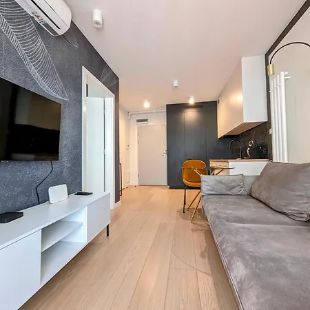 Apartment Kazimierza Wielkiego 51 By Homeprime *