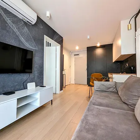 Apartment Kazimierza Wielkiego 51 By Homeprime