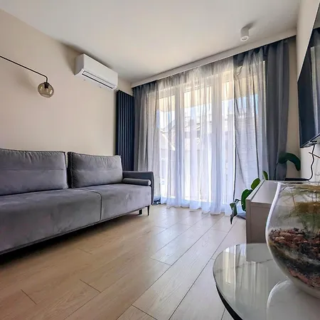 Kazimierza Wielkiego 51 By Homeprime