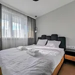 Kazimierza Wielkiego 51 By Homeprime *