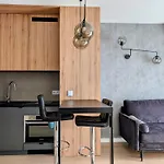 Kazimierza Wielkiego 51 By Homeprime *